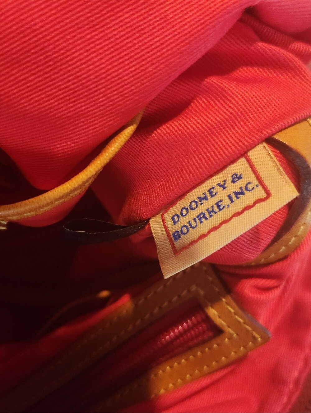 Dooney & Bourke shoulder bag - Picture 7 of 9